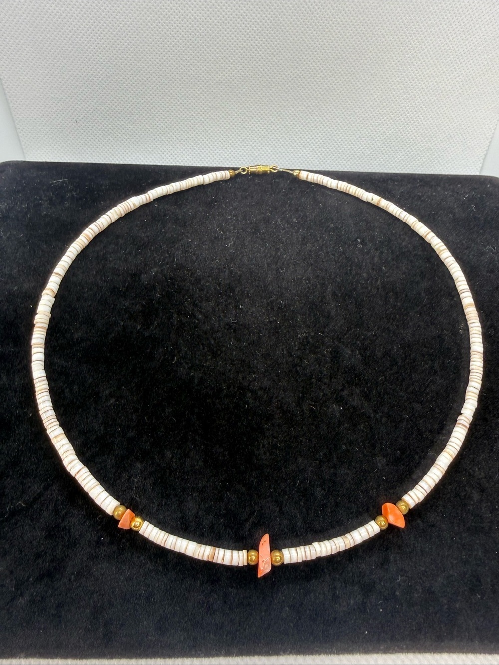 Vintage Shell Heishi Necklace Coral Accent Choker 15”